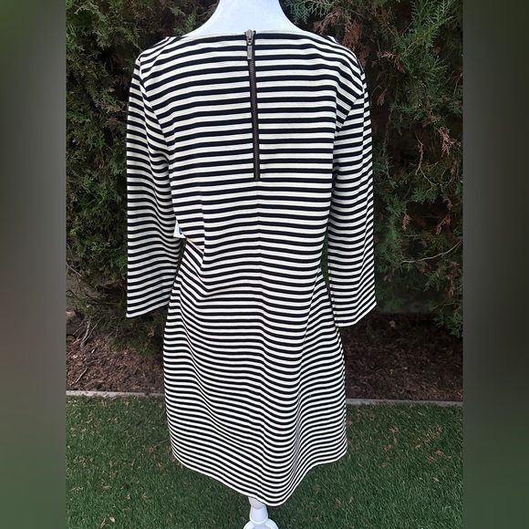 NWT Women’s Old Navy Black and White Striped Long Sleeve Dress size L - Picture 4 of 12